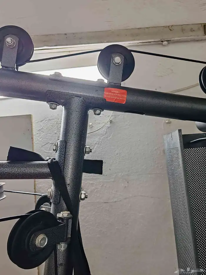 جهاز تمرين شامل جديد تقريبا 5