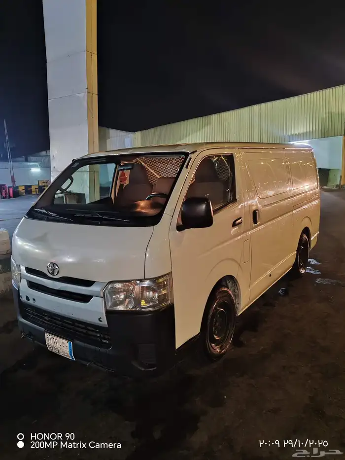 باص تويوتا بضاعه مديل 2016 بدي وكاله 1