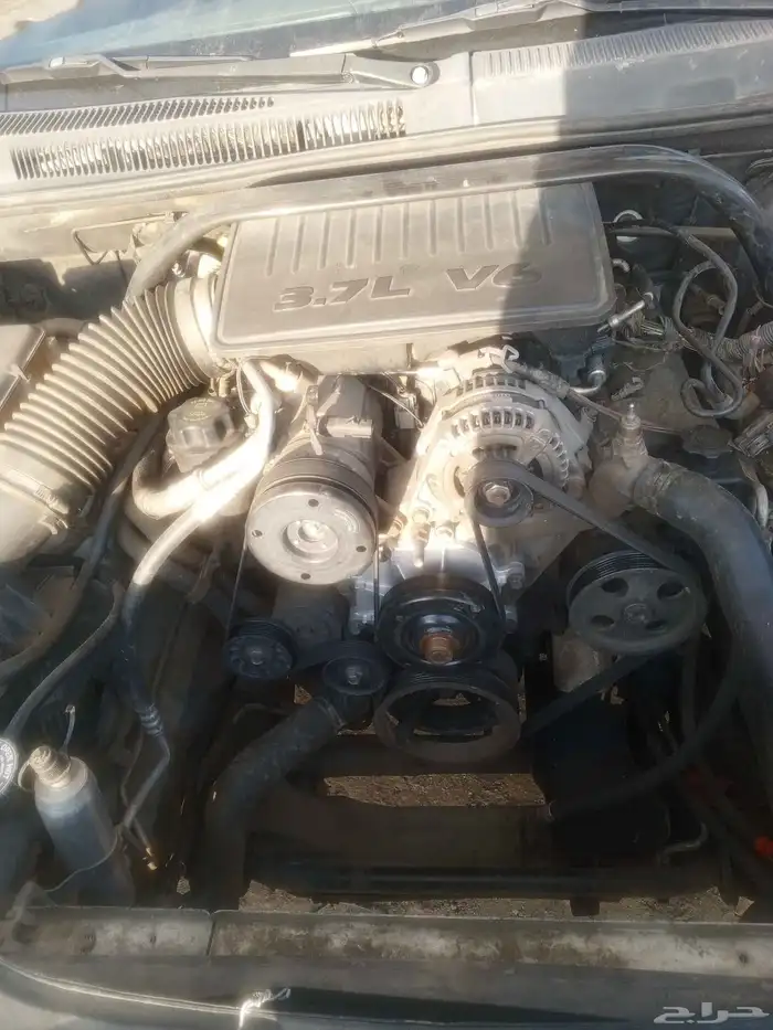 جيب جراندشيروكي 2007 تشليح قطع غيار 1