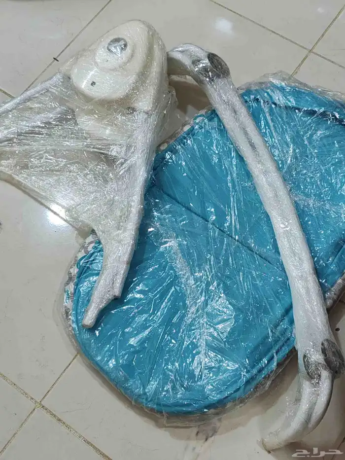 كرسي هزاز أطفال مستعمل نظيف 0