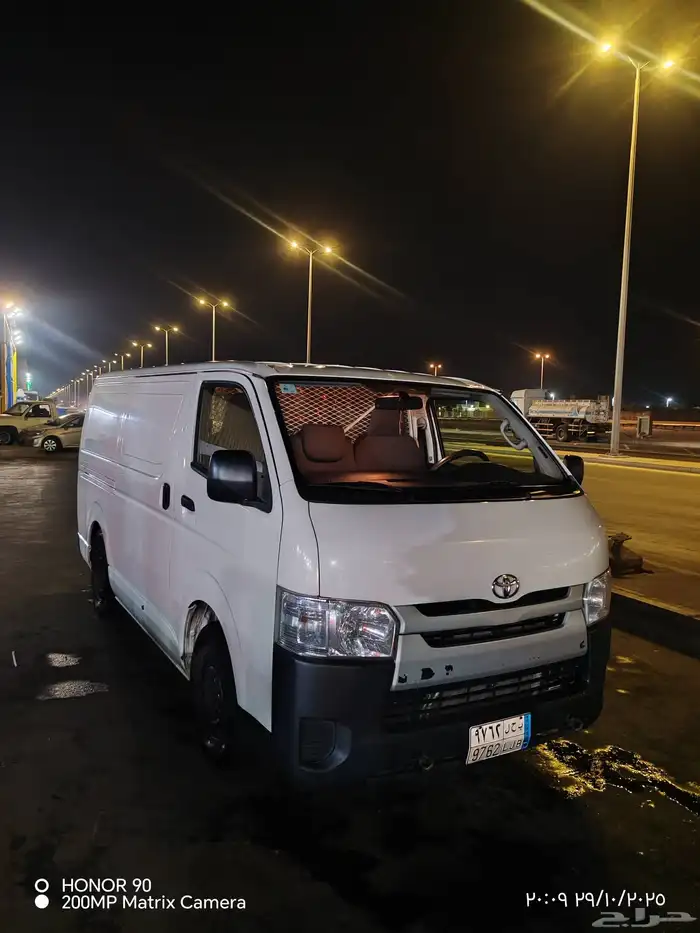 باص تويوتا بضاعه مديل 2016 بدي وكاله 0