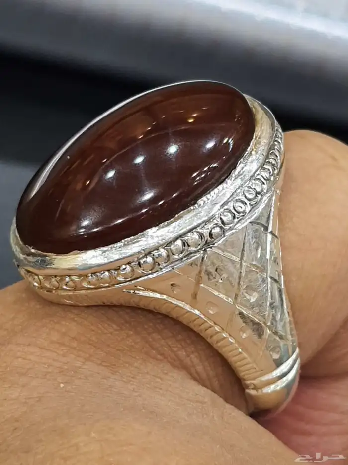 خاتم عقيق يماني كرزي دموي 3
