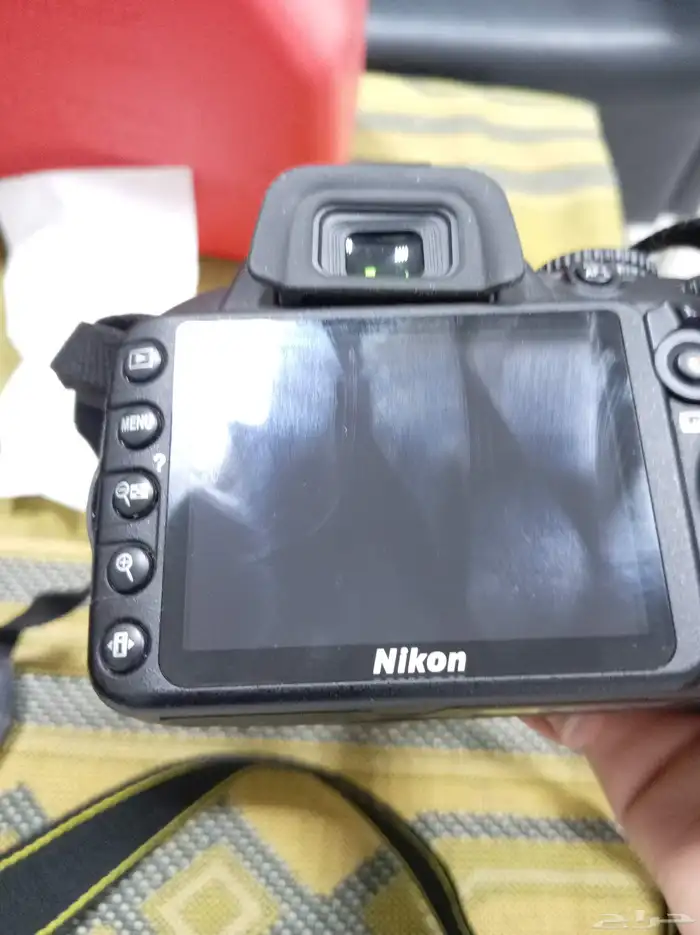 كاميرا نيكون d3100 1