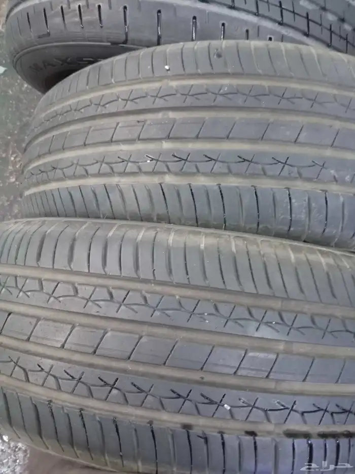 كفرات كامري مستخدم نظيف مقاس16 60 215 5