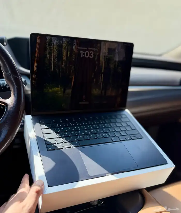 ماك بوك برو M4 10