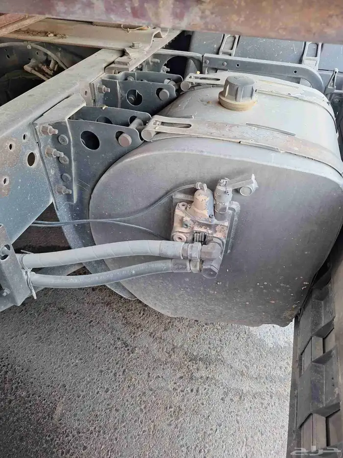 طرنبه قلاب وكاله اووربيه بخزانها ب كامل اغراضها 1