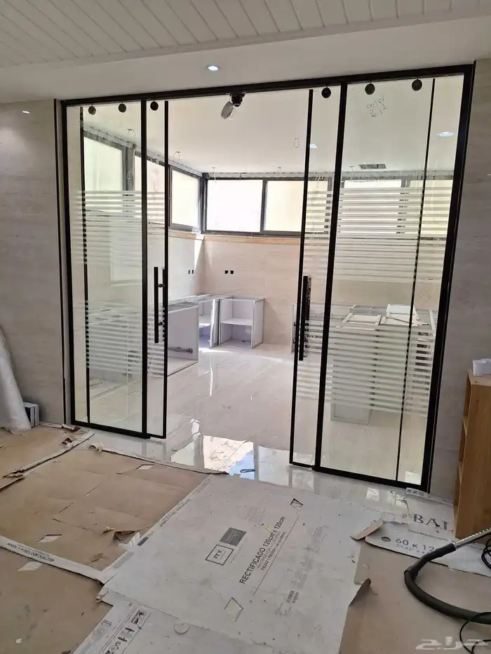 زجاج سيكوريت جده زجاج سيكوريت جده 3