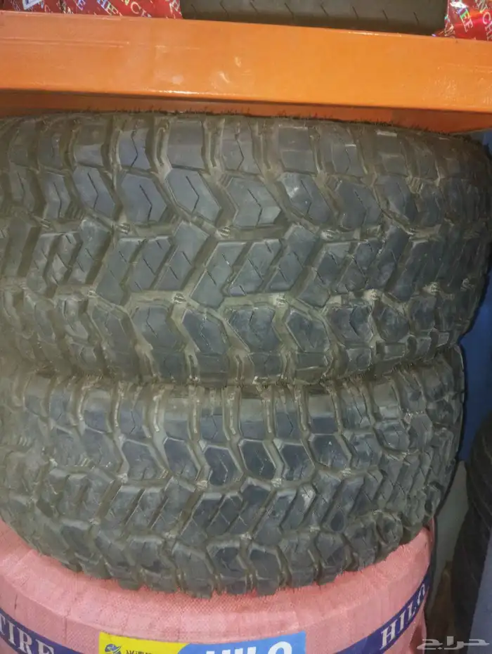 كفرات حجري مستعمل نضيف. مقاس265-65-17مديل 2023 2