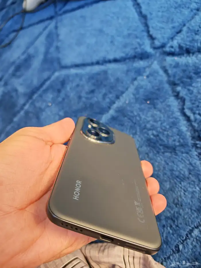 جوال هونر 400 برو اسود اللون الذاكره 512 الرام 12 1