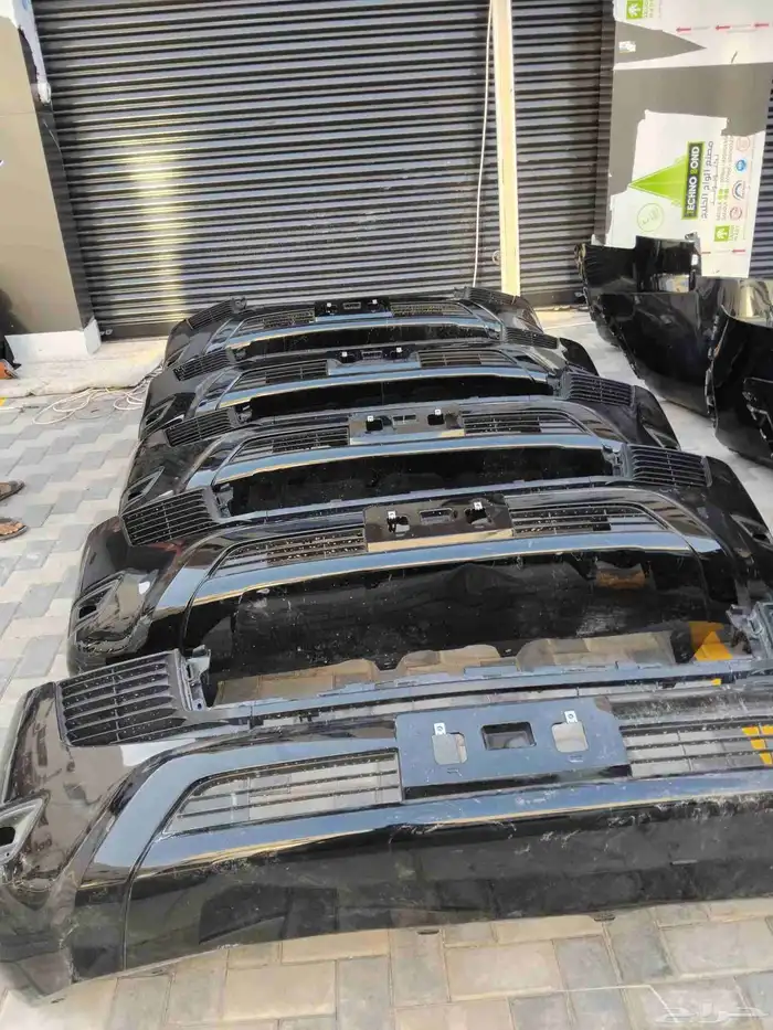 صدامات لاندكروزر 2025 0