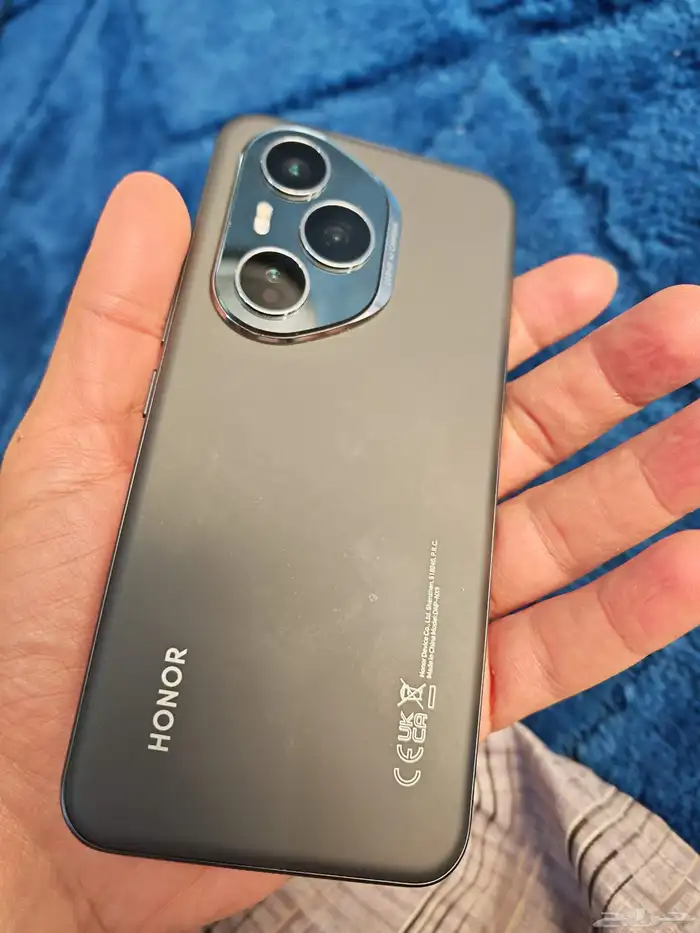 جوال هونر 400 برو اسود اللون الذاكره 512 الرام 12 0