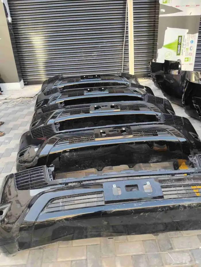 صدامات لاندكروزر 2025 4