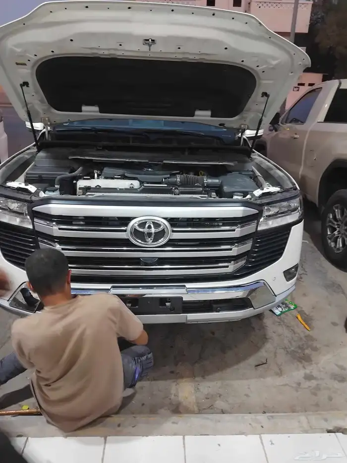 صدامات لاندكروزر 2025 17