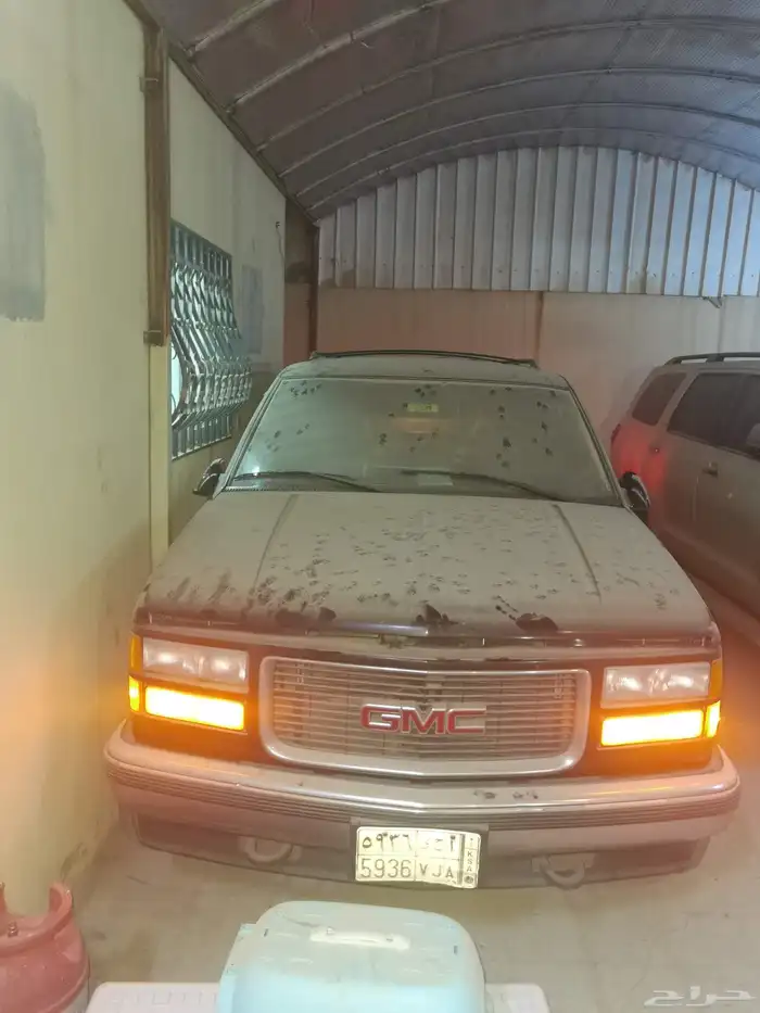 GMC 1999 yukon4 4 10