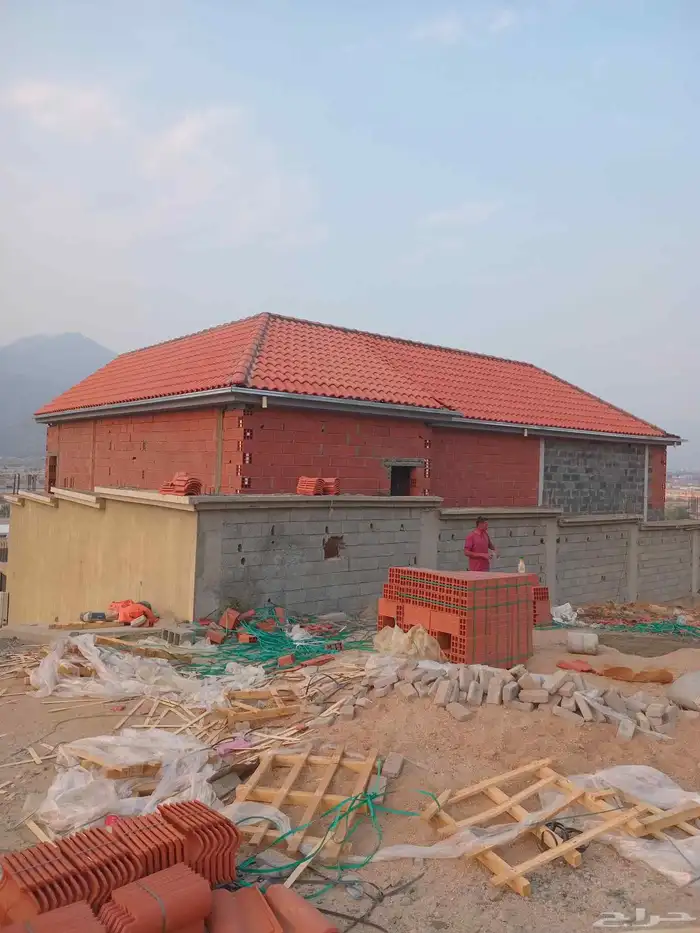 تركيب قرميد وعوازل في جده ومكه بأقل الأسعار وضمان 10 سنوات 3