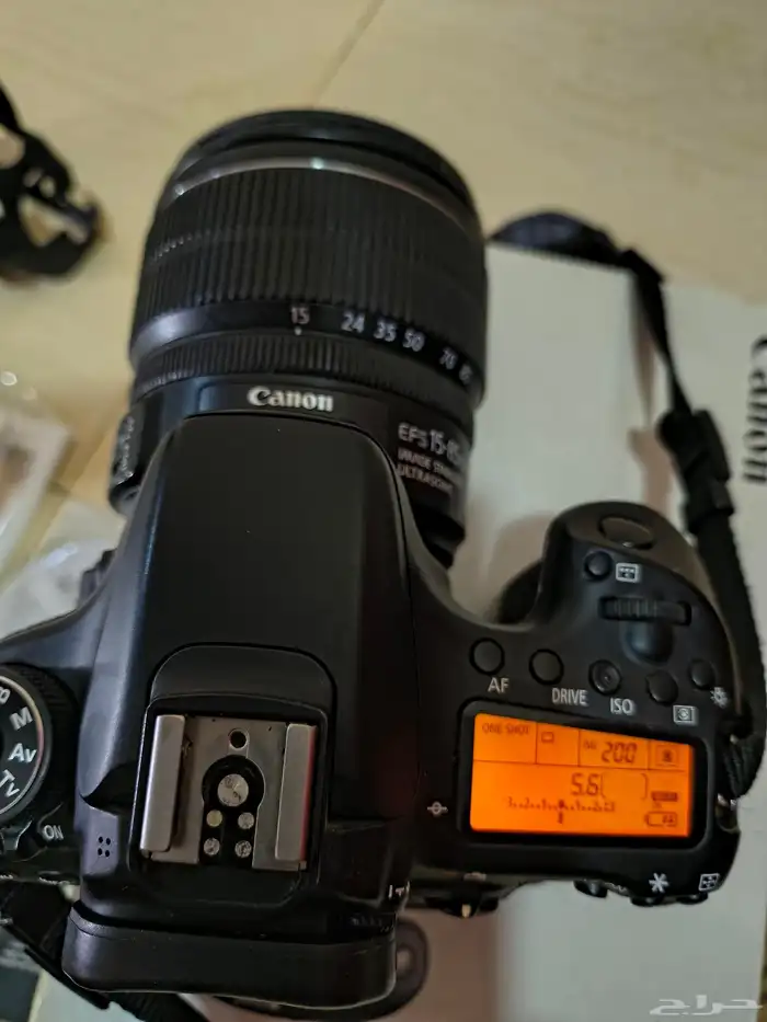 كاميرا كانون Canon D70 مع العدسة والعديد من الملحقات 6
