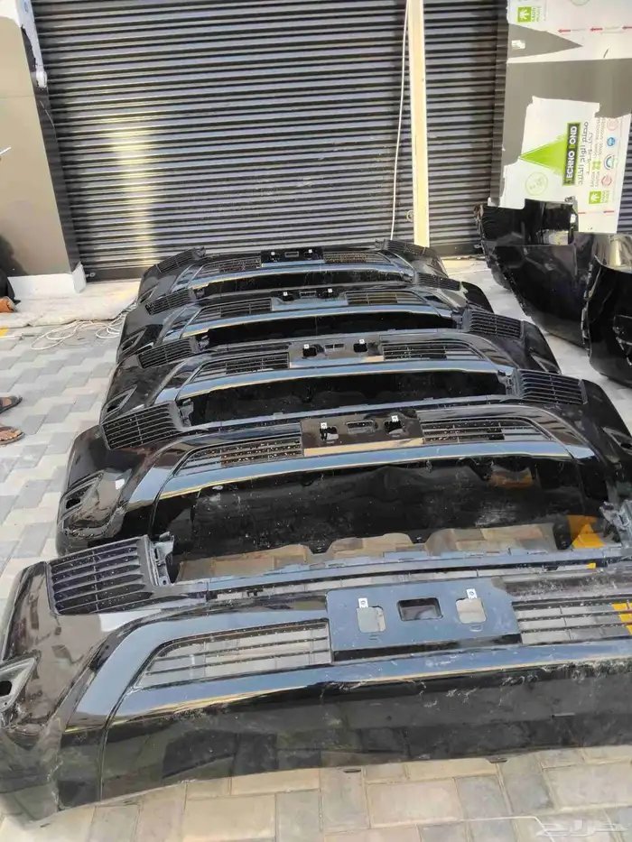 صدامات لاندكروزر 2025 1