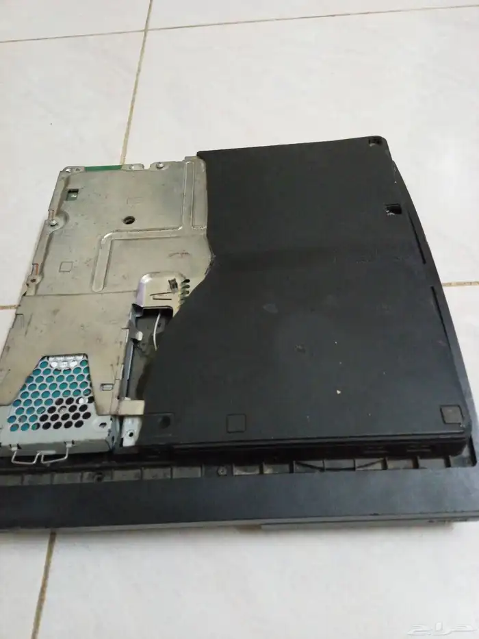 بلايستيشن 3 مع يده اصليه 3