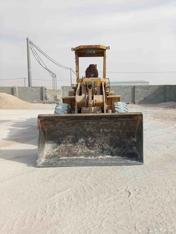 شيول للبيع 926 موديل 1985 الشيول شرط مافيه كسور 1