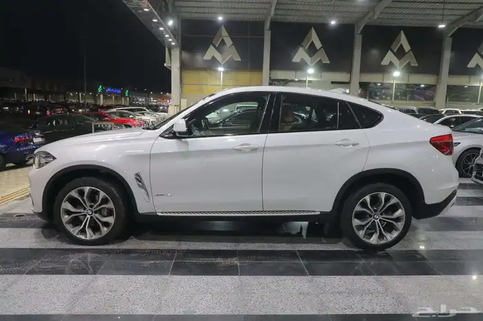 بي ام دبليو X6 موديل 2017 3