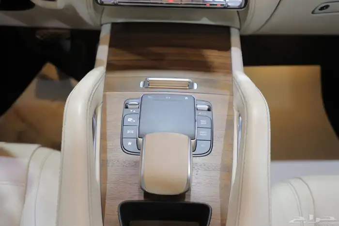 مرسيدس GLE 450 موديل 2023 11