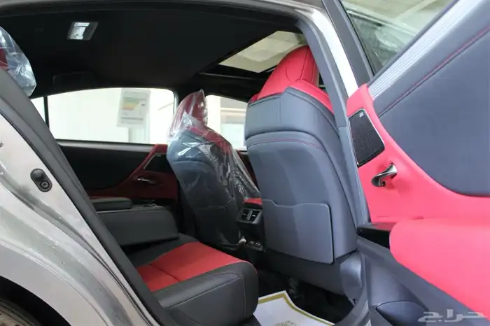 لكزس - ES350 F Sport - خليجي - 2025 - فل كامل 31
