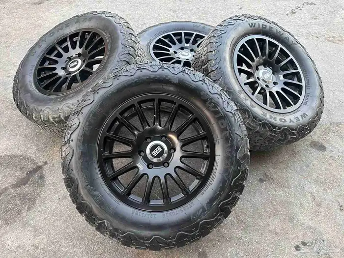 جنوط برايد مقاس 18مع كفرات ودوي نص حجري مقاس 18 0