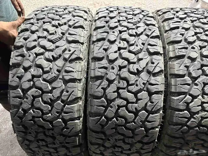 كفرات نص حجري مقاس 285 70 18كفرات نظيفه شرط تريخ 23 0