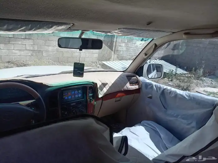 لاندكروزر 2002 جير عادي مكينه وجير وشاصيه على الشرط 6