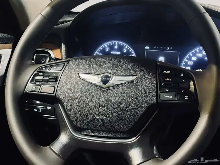 جنسس رويال 2016 G80 V8 بحاله ممتازه ماشاء الله 9