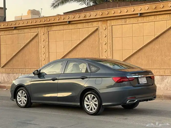 جيلي بينراي 2022 نص فل نظيف جدا 9