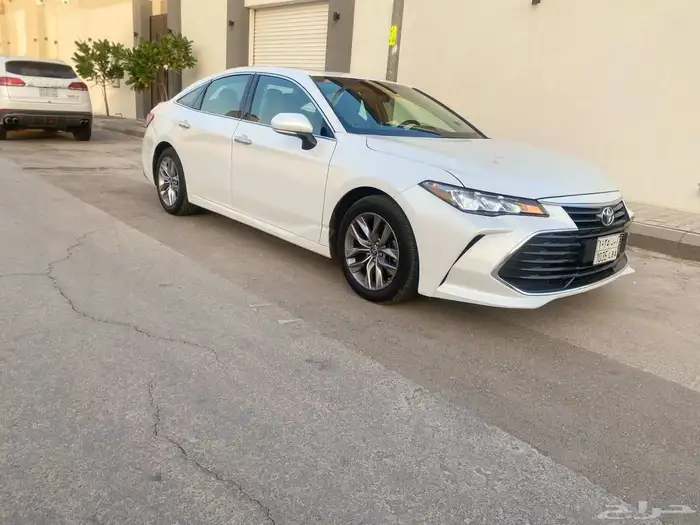 تويوتا افالون 2022 تورينق عداد قليل للبيع 8