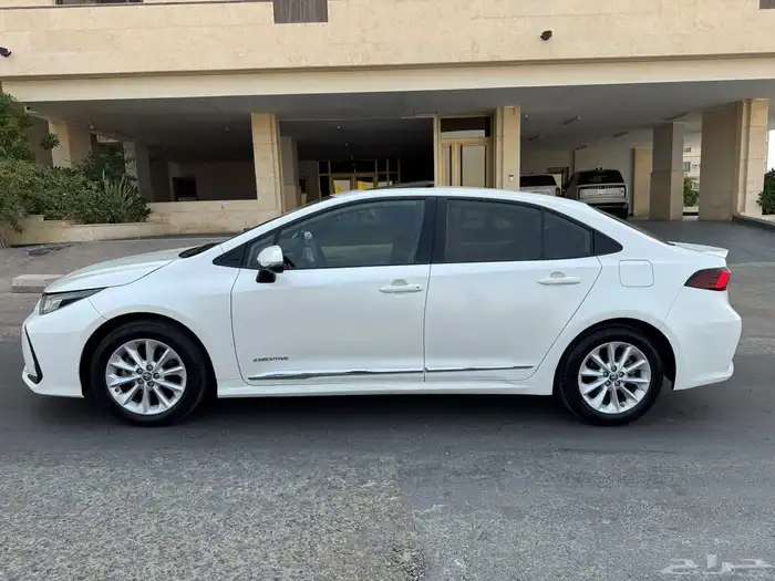 كورولا 2020 XLi سعودي عبداللطيف جميل 7