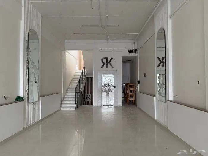 محل للإيجار في الكورنيش مدينة الخبر 6