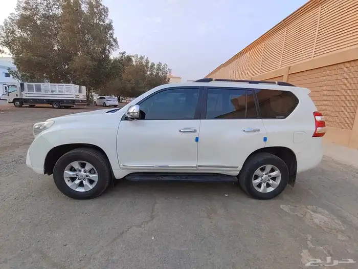 للبيع تويوتا برادو مديل 2012 استماره وفحص جديد عداد 185 4