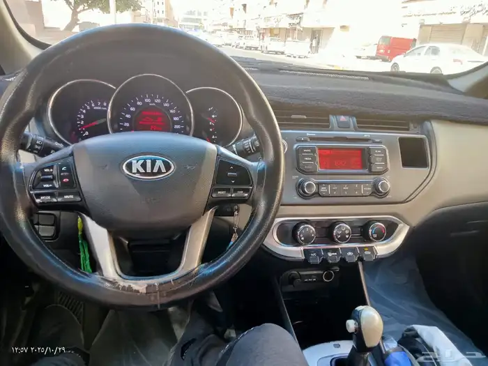 كيا ريو فتحة 2014 1