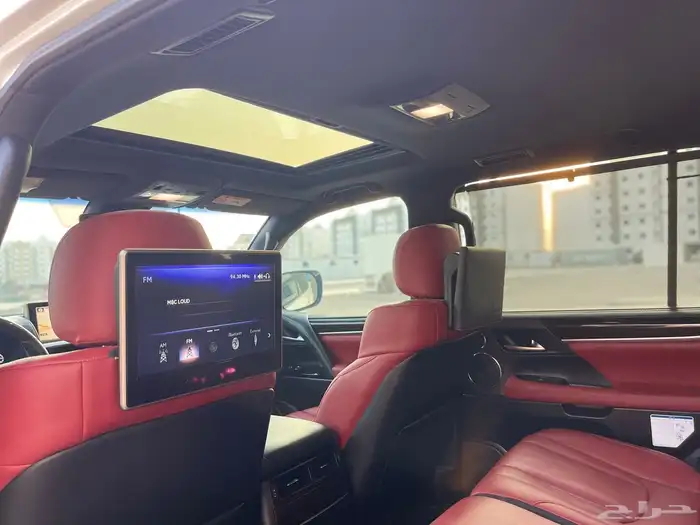 جيب لكزس 2018 فل كامل. سعودي 11