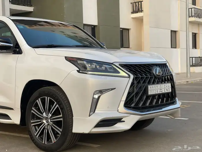 جيب لكزس 2018 فل كامل. سعودي 5