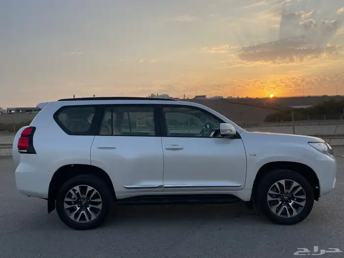 برادو 2022 6 سلندر. دبل 10