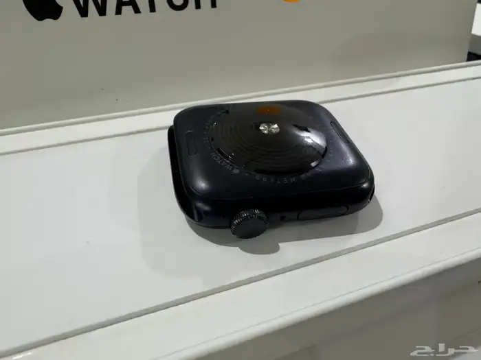 ساعة ابل se مقاس 44 0