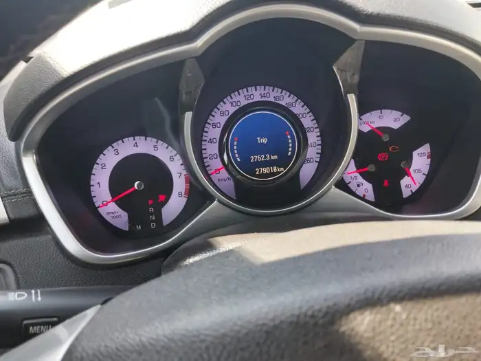 كاديلاك SRX 2012 عطلانة للبيع 6
