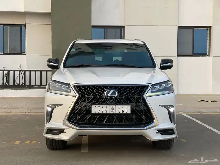 جيب لكزس 2018 فل كامل. سعودي 0