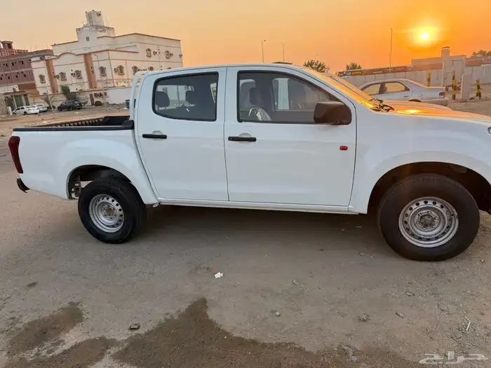 سياره ايسوزو 2016 دبل 2