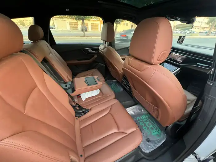 اودي Q7 2022 (بحالة ممتازة) 17