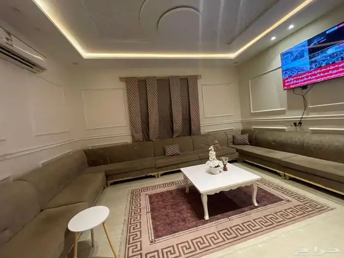 للبيع فلة راقية دورين مع شقة مستقل - حي الرمال 12