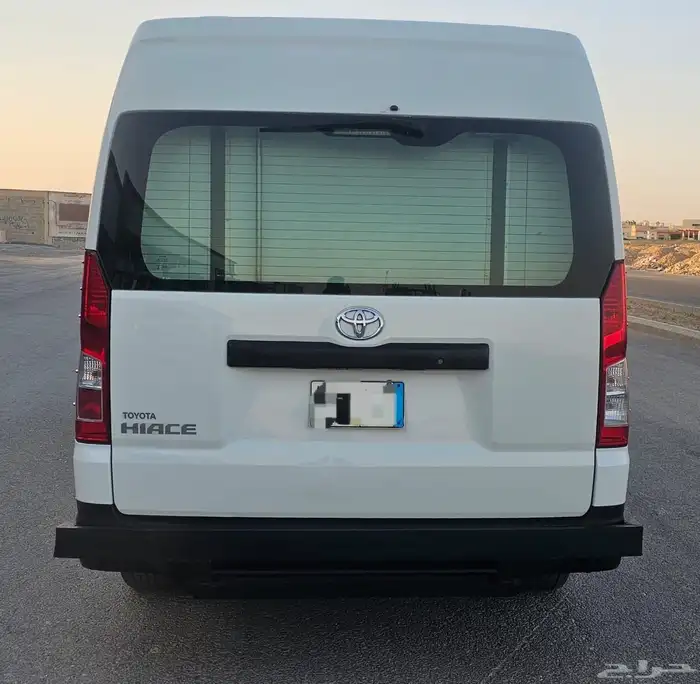 تويوتا باص فان بضاعه سقف عالي تبريد 2019 4