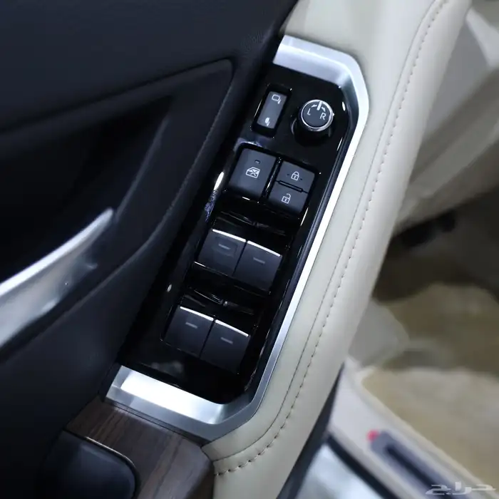 تويوتا لاندكروزر L5 الساير 2025 بااقل الأسعار 8