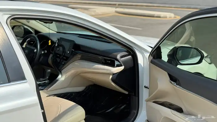 كامري للبيع 2023GLE 13