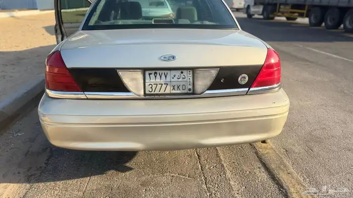 بسم الله توكلنا على الله للبيع فورد فكتوريا 2011 2