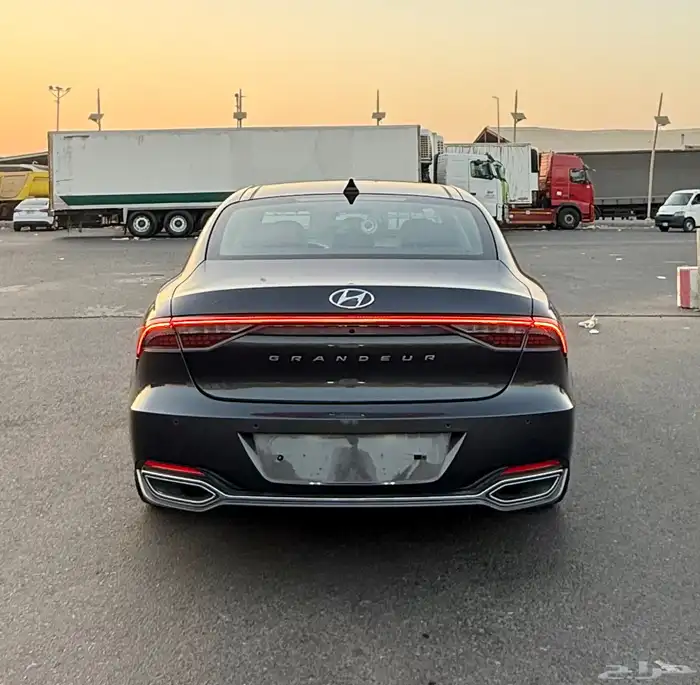 هونداي ازيرا 2020 ( 6 سلندر ) اعلى مواصفات للبيع 4